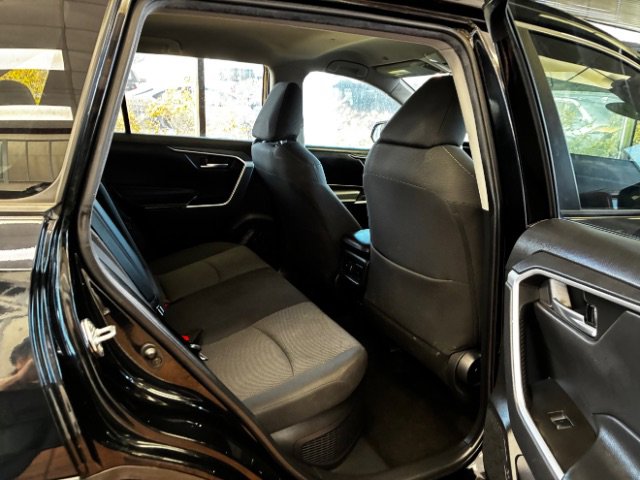 Used 2023 Toyota RAV4 XLE AWD/4WD image 36