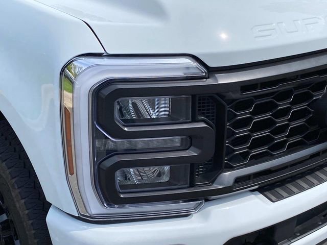 Used 2025 Ford F250 XL w/ STX Appearance Package AWD/4WD image 4