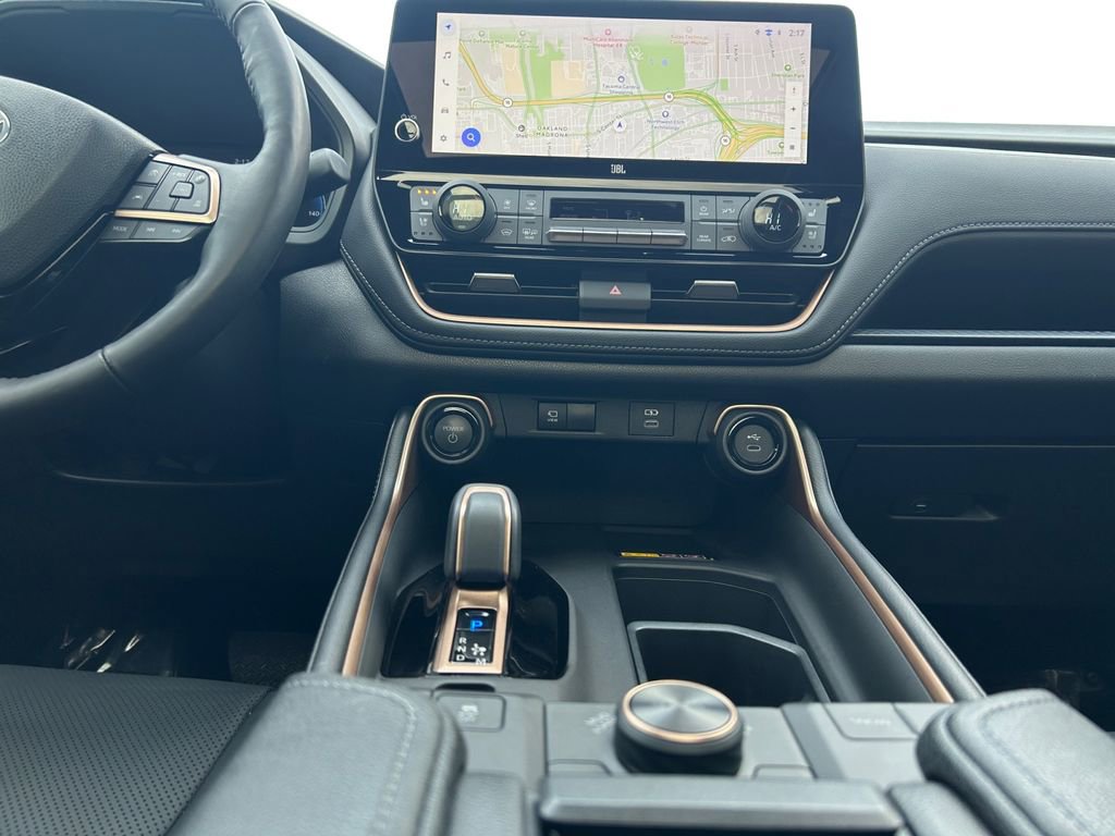 Used 2024 Toyota Grand Highlander AWD Hybrid image 13