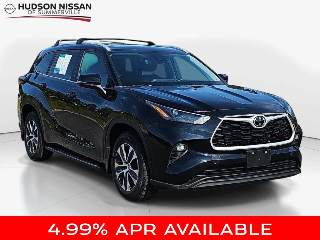 Used 2023 Toyota Highlander XLE