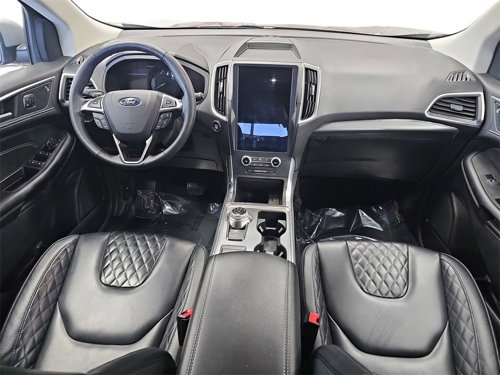 Used 2024 Ford Edge Titanium image 9