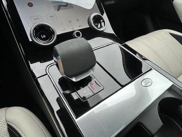 Used 2022 Land Rover Range Rover Velar R-Dynamic S AWD/4WD image 25