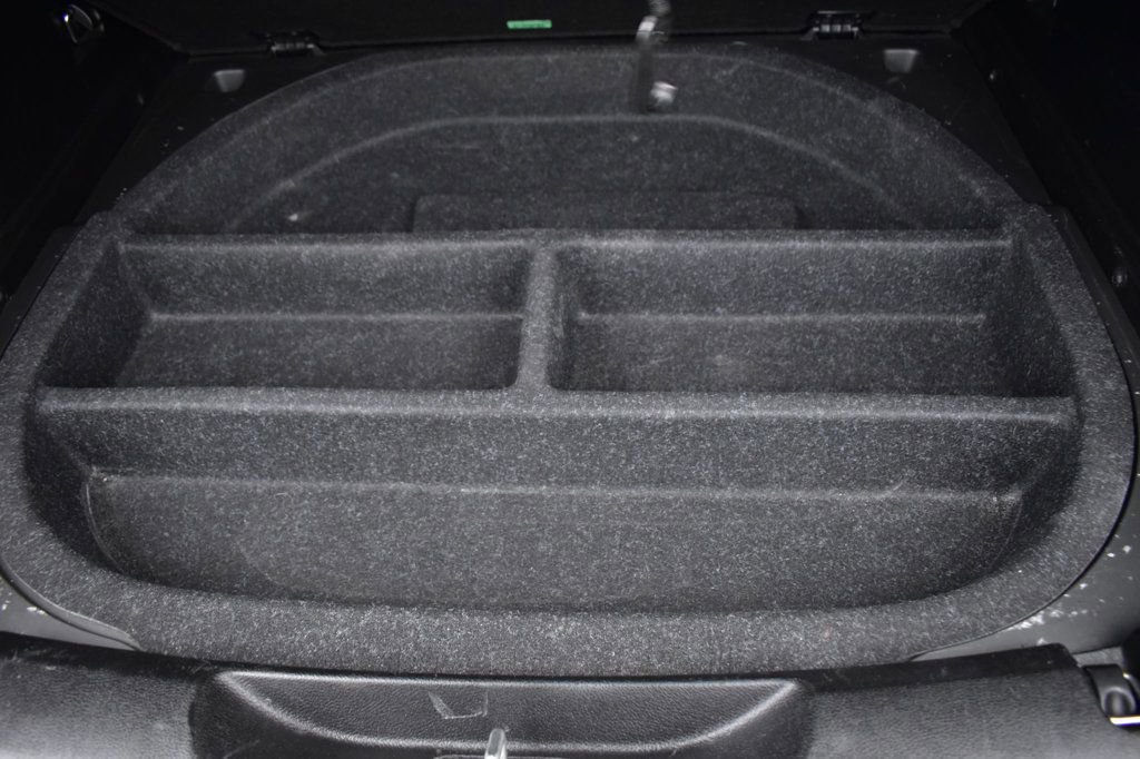 Used 2016 Jeep Cherokee Sport image 39