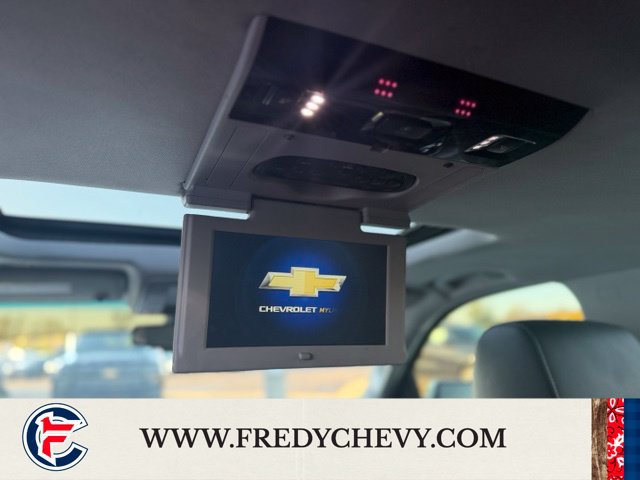 Used 2018 Chevrolet Suburban Premier AWD/4WD image 23
