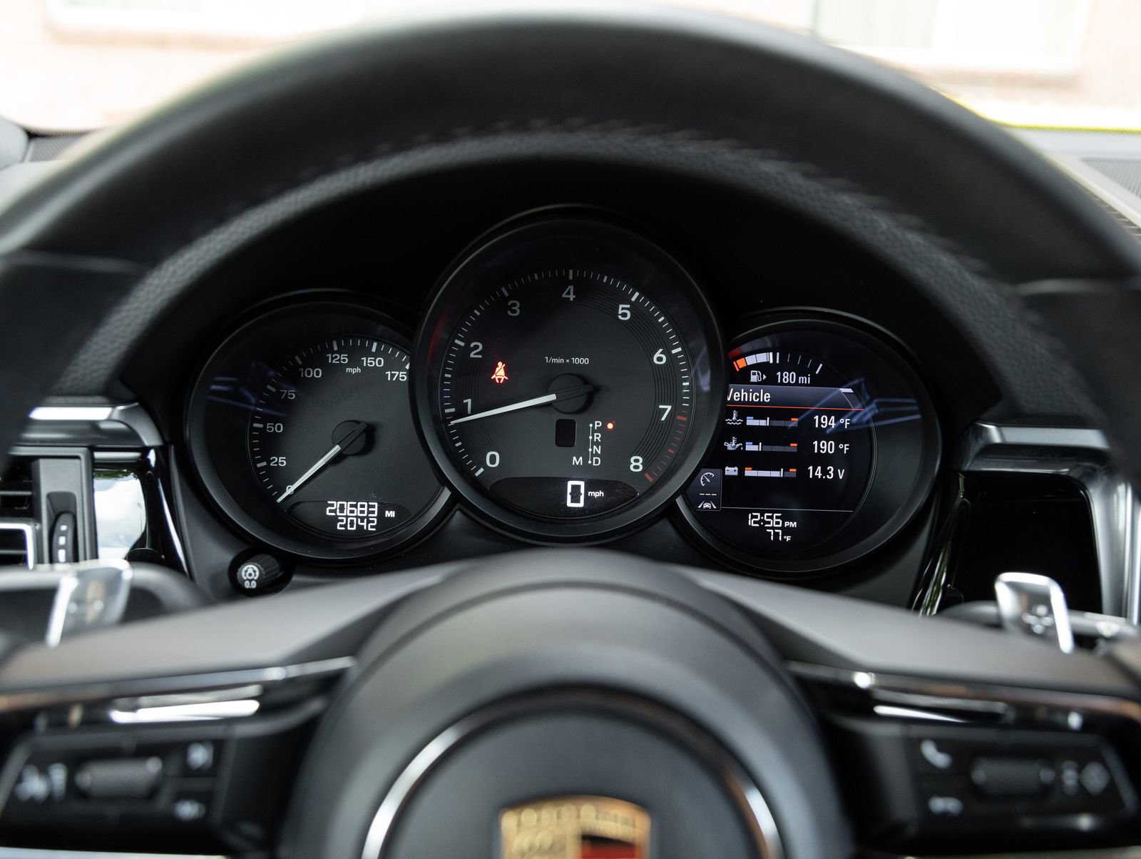 Certified 2023 Porsche Macan AWD/4WD image 14
