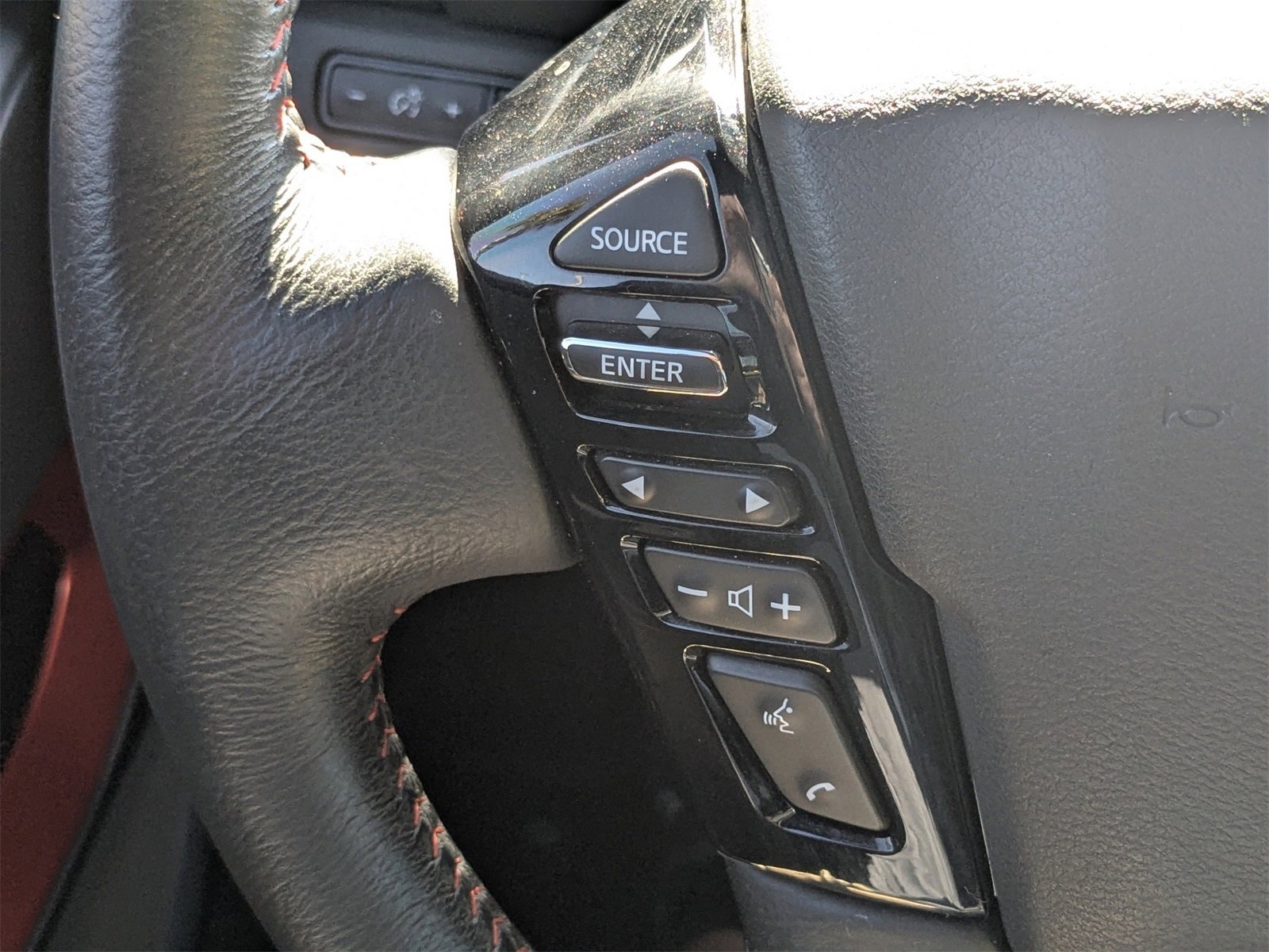 Used 2024 Nissan Frontier Pro-X w/ Tow Package image 26