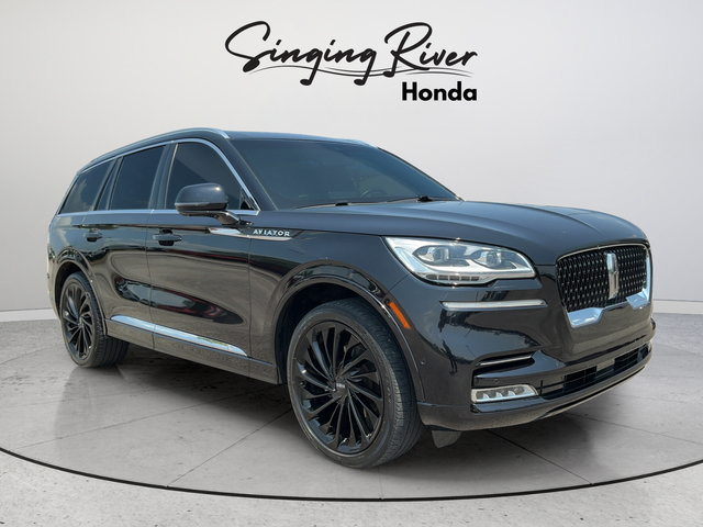 Used 2022 Lincoln Aviator Reserve w/ Equipment Group 201A AWD/4WD image 1