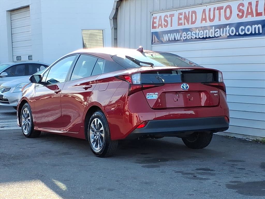 Used 2019 Toyota Prius XLE w/ Advanced Technology Package image 3