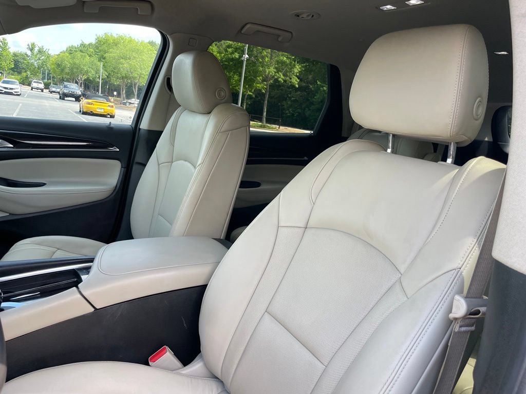 Used 2021 Buick Enclave Essence FWD image 25