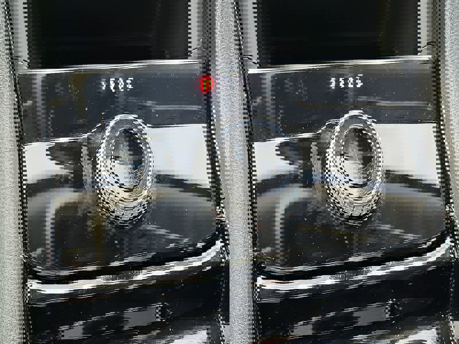 Used 2023 Jeep Grand Cherokee Limited image 33