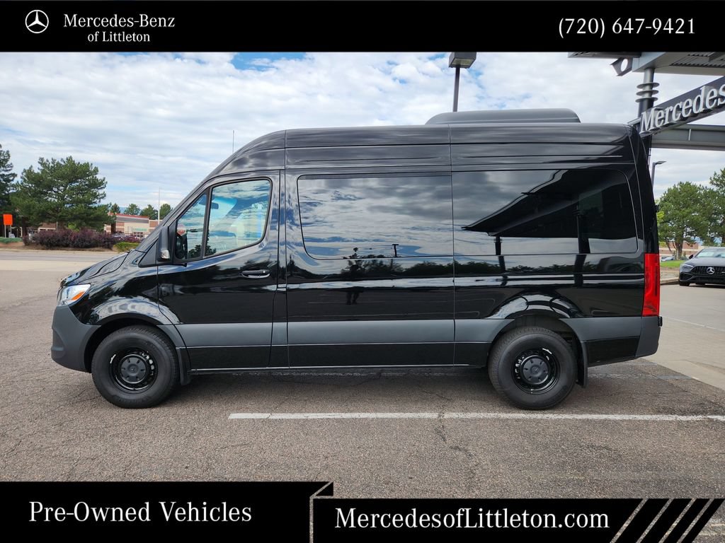 Used 2025 Mercedes-Benz Sprinter 2500 image 4