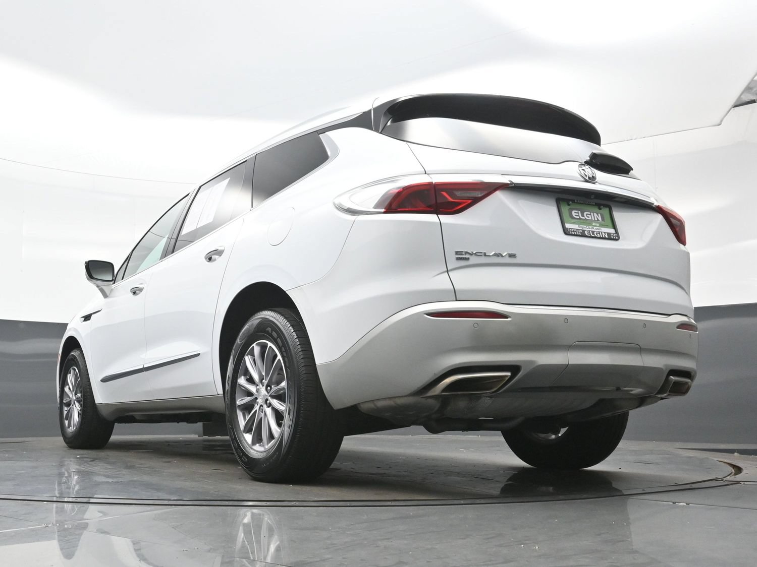 Used 2022 Buick Enclave Essence AWD/4WD image 31