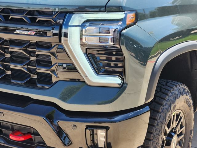New 2026 Chevrolet Silverado 2500 ZR2 AWD/4WD image 17