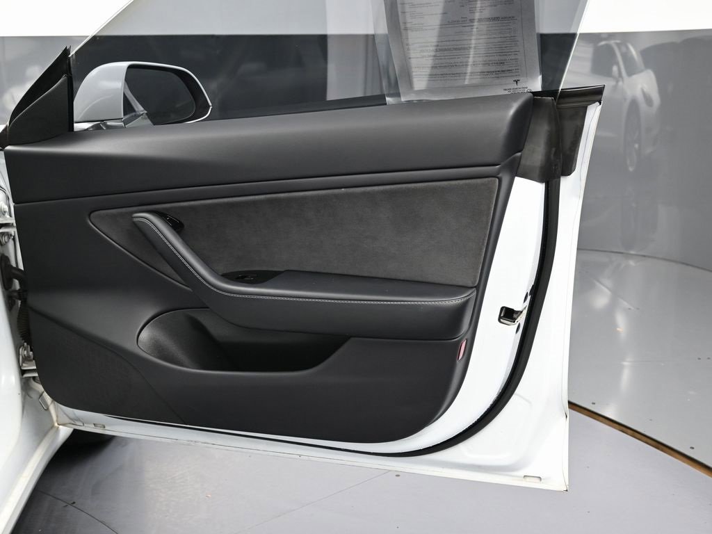 Used 2019 Tesla Model 3 Standard Range Plus image 39