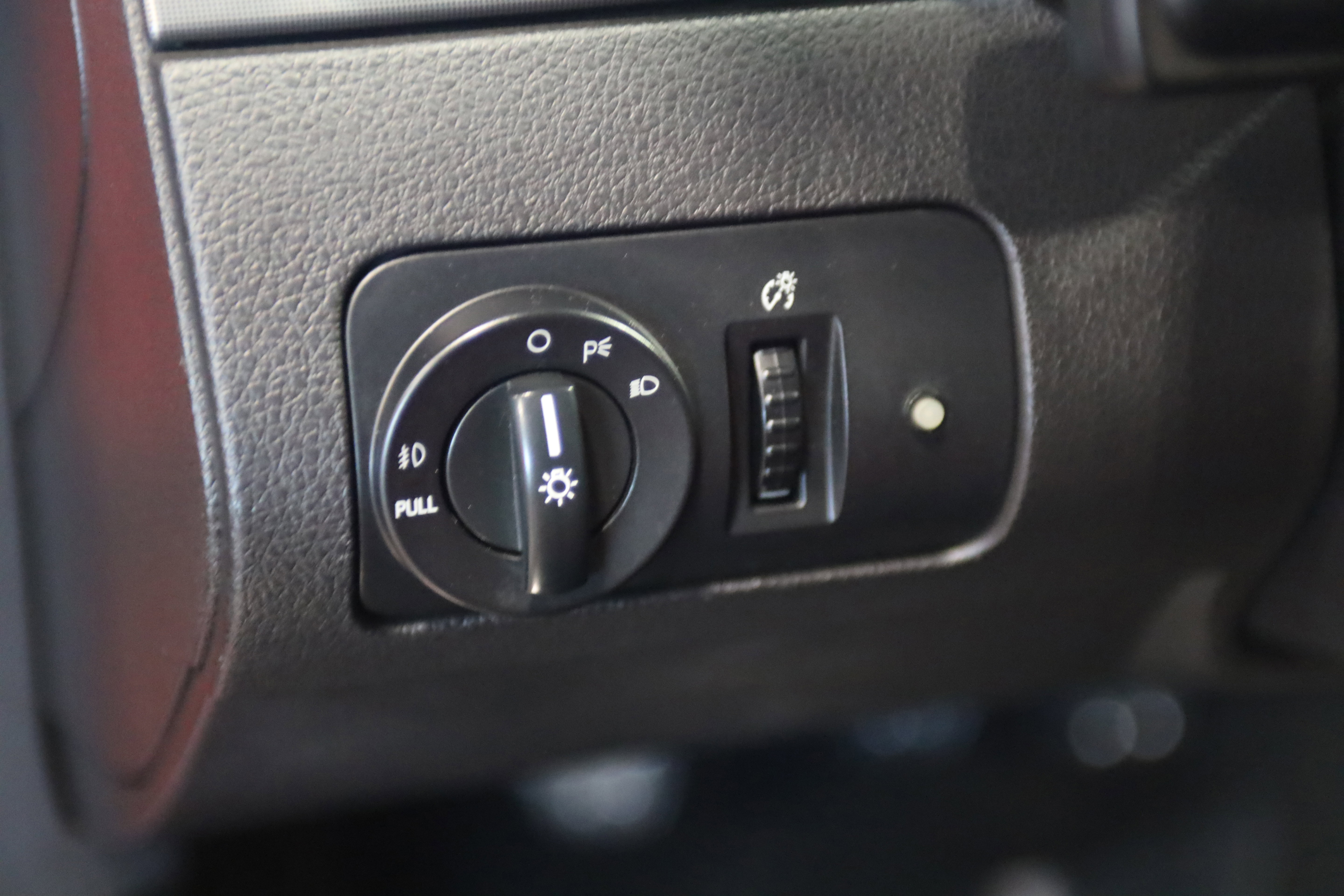 Used 2007 Ford Mustang Shelby GT500 RWD image 16