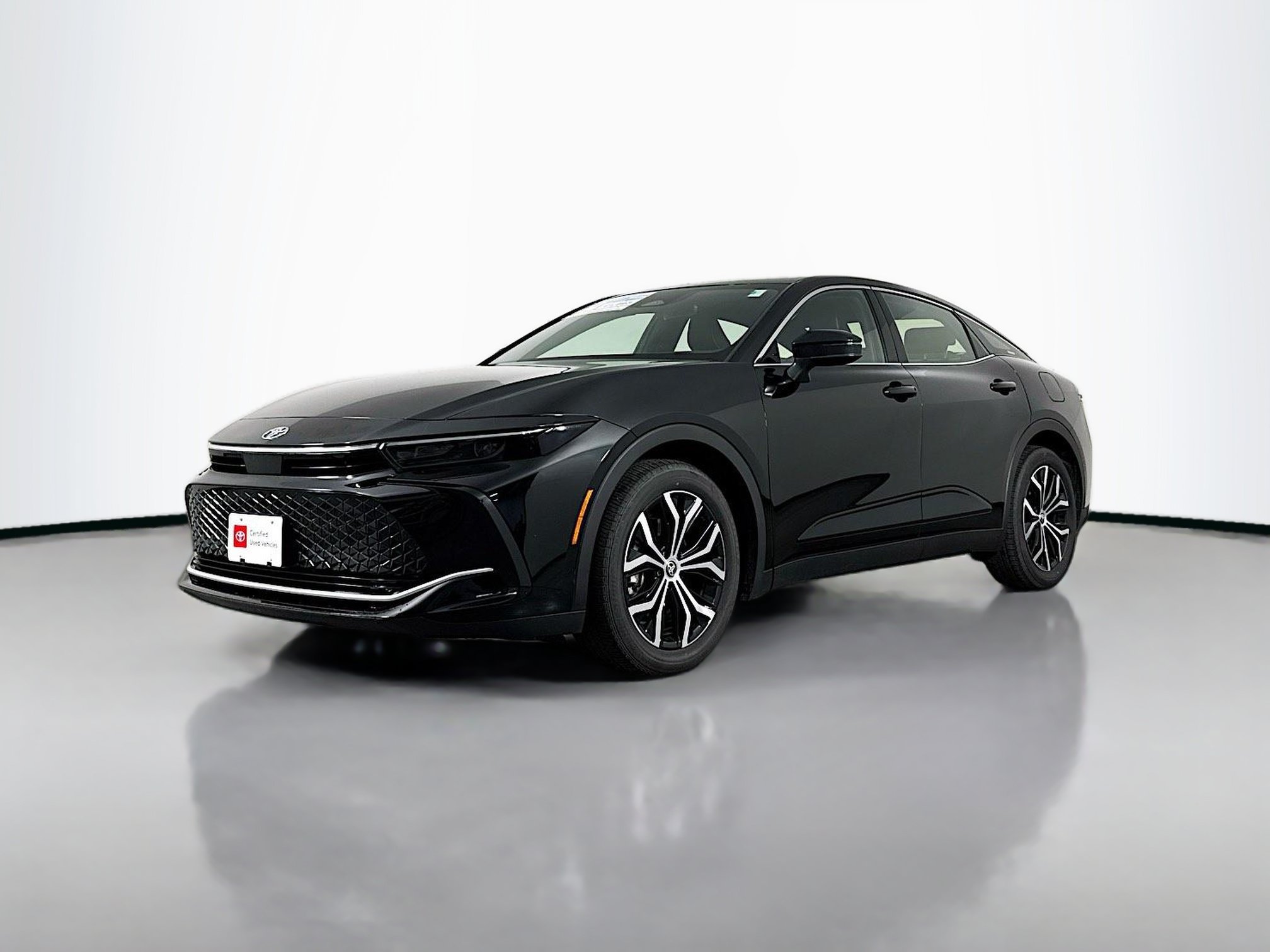 Certified 2026 Toyota Crown AWD/4WD image 3