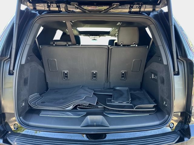 Certified 2025 Cadillac Escalade Premium Luxury AWD/4WD image 5
