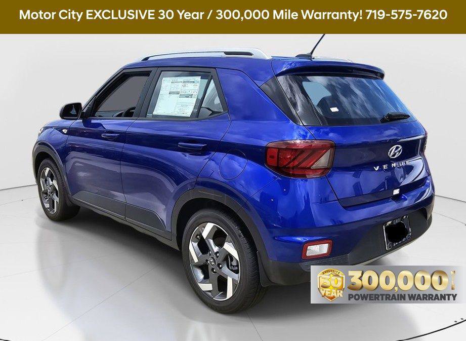 New 2025 Hyundai Venue SEL image 8