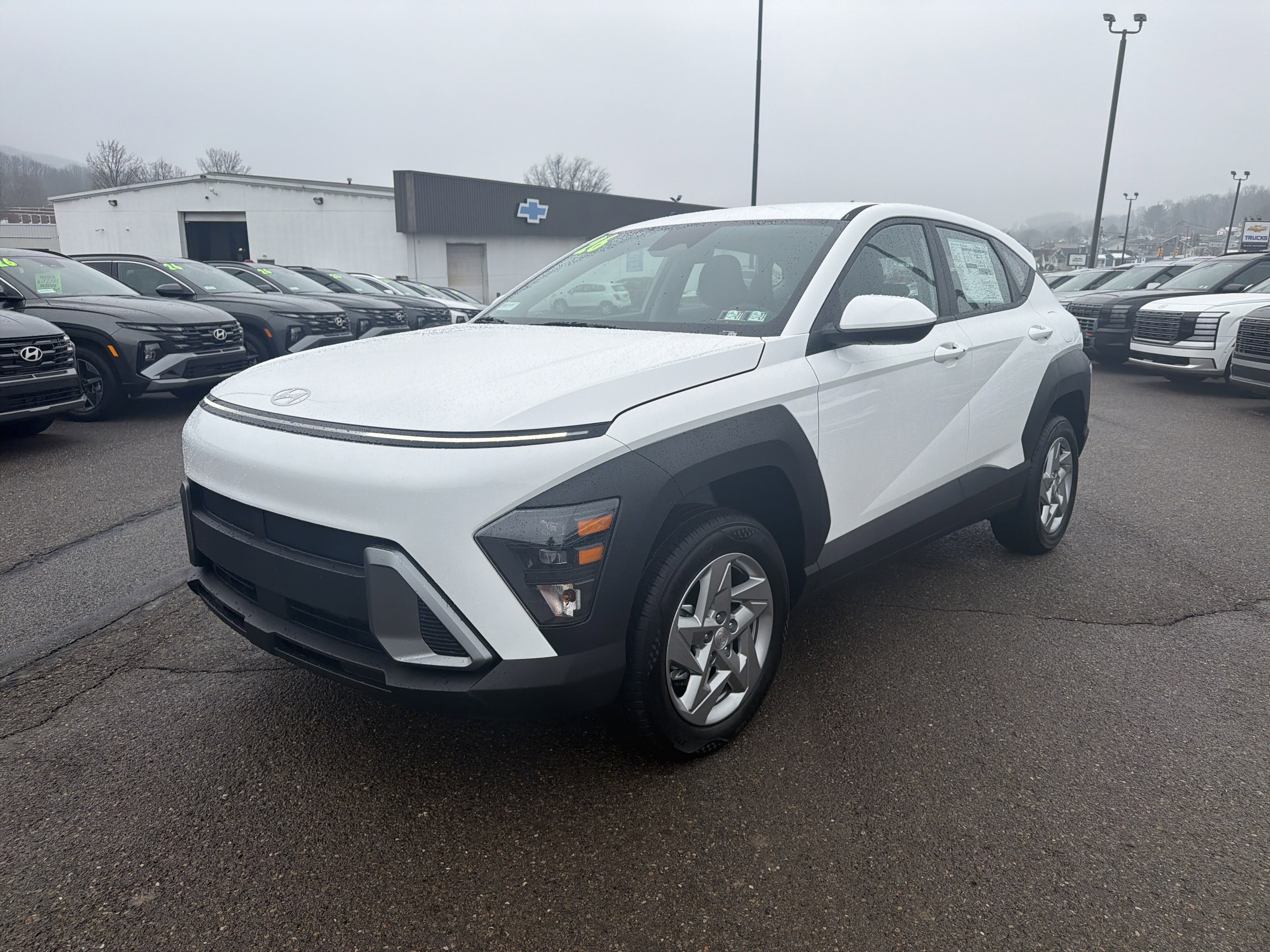 New 2026 Hyundai Kona SE image 8
