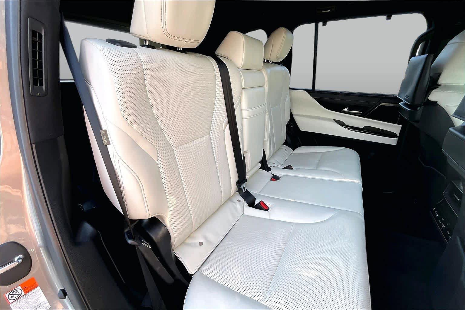 Used 2023 Lexus LX 600 4WD w/ Appearance Package image 19