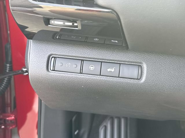 New 2026 Nissan Pathfinder SV w/ Cargo Package FWD image 24