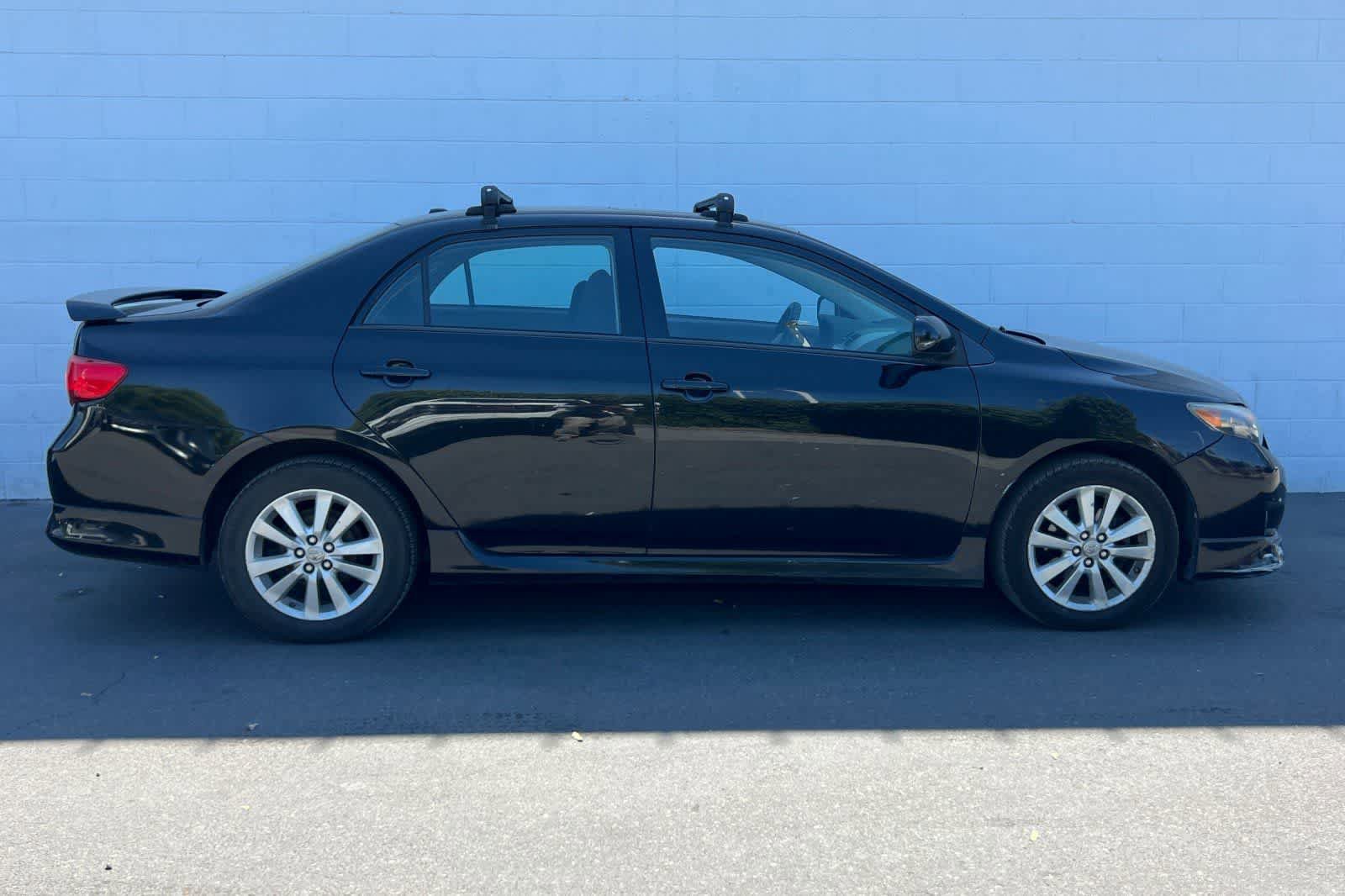 Used 2010 Toyota Corolla S image 9