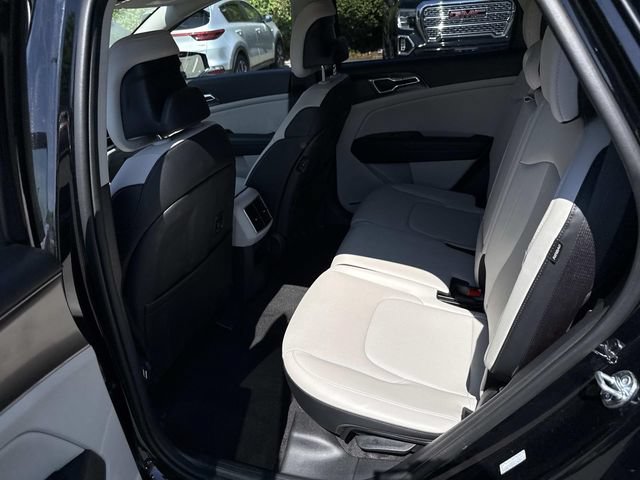 Used 2025 Kia Sportage EX w/ Premium Package FWD image 17