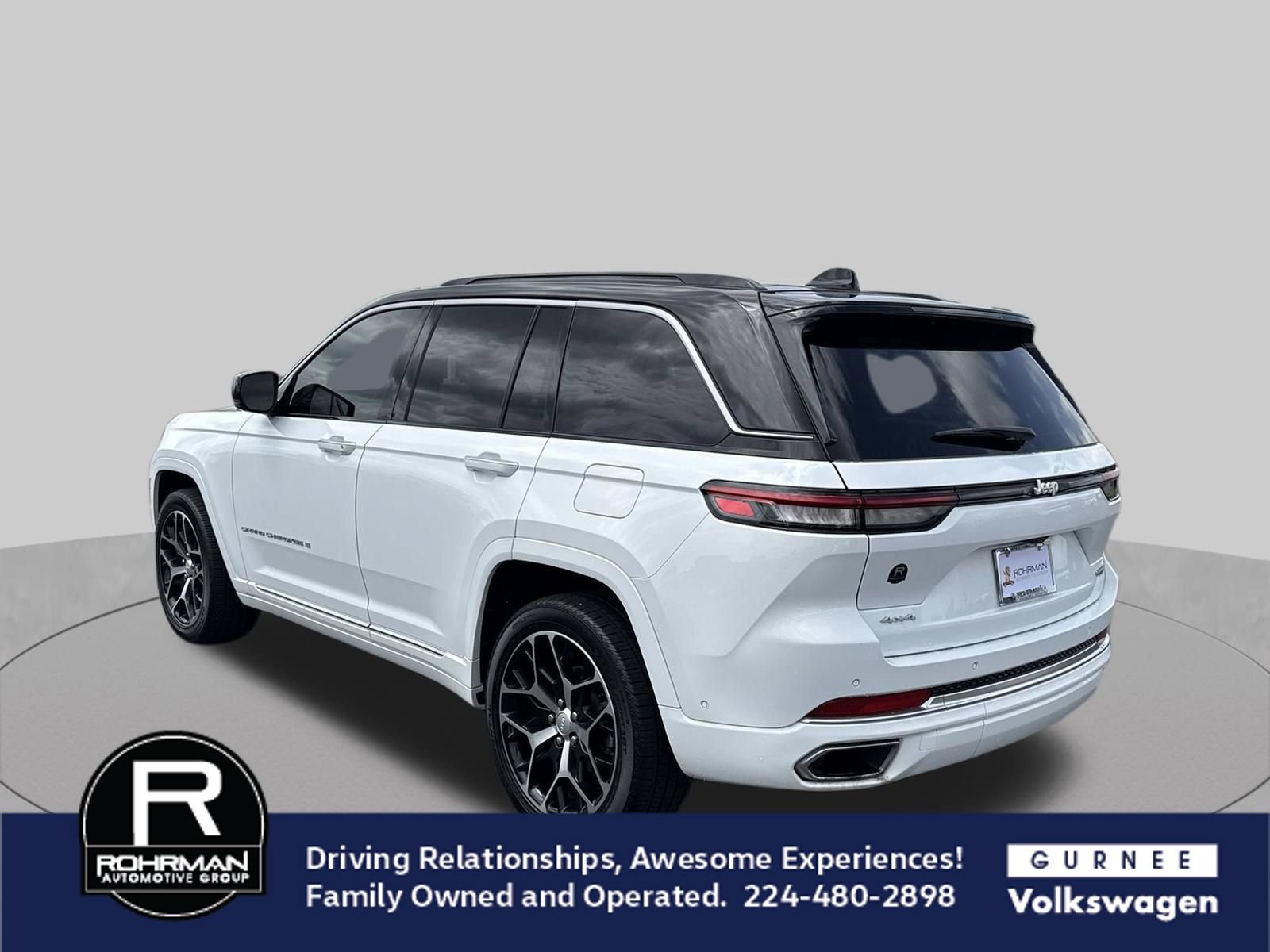 Used 2025 Jeep Grand Cherokee Summit AWD/4WD image 6