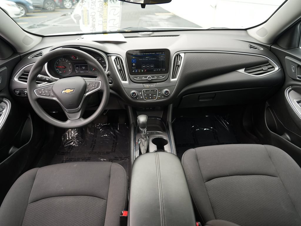 Used 2023 Chevrolet Malibu LT w/ Driver Confidence Package FWD image 25