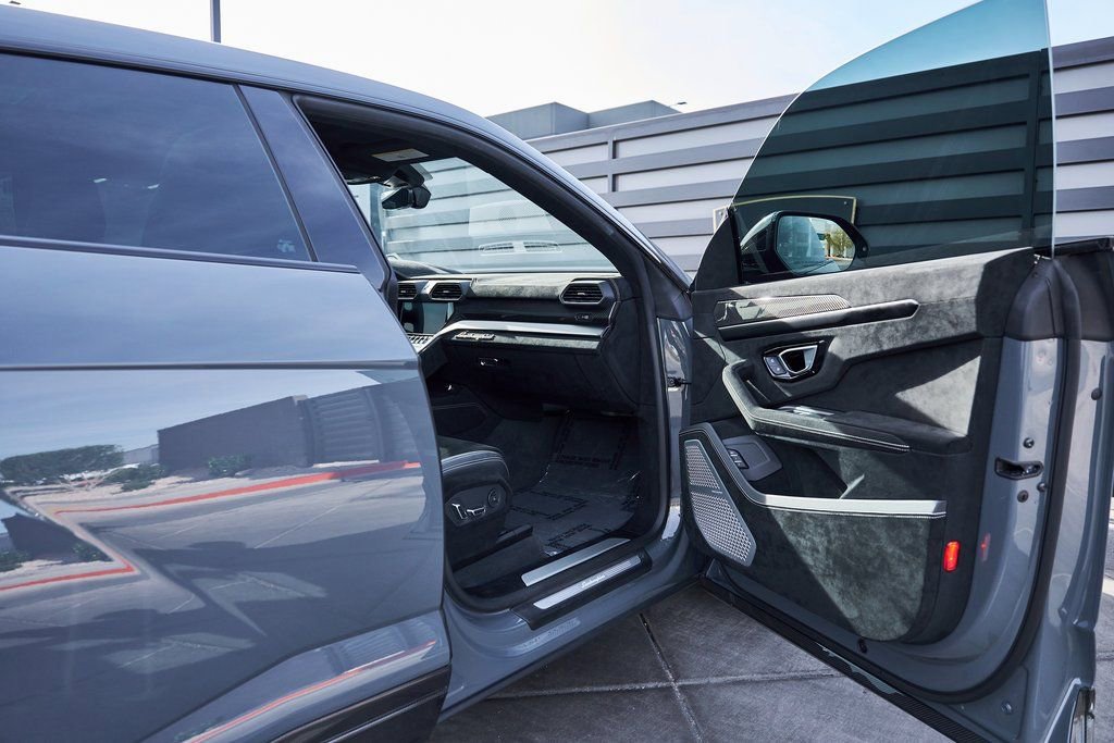 Used 2024 Lamborghini Urus Performante image 28