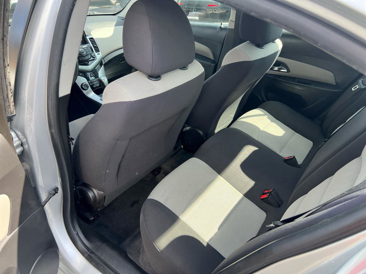 Used 2015 Chevrolet Cruze LS image 11