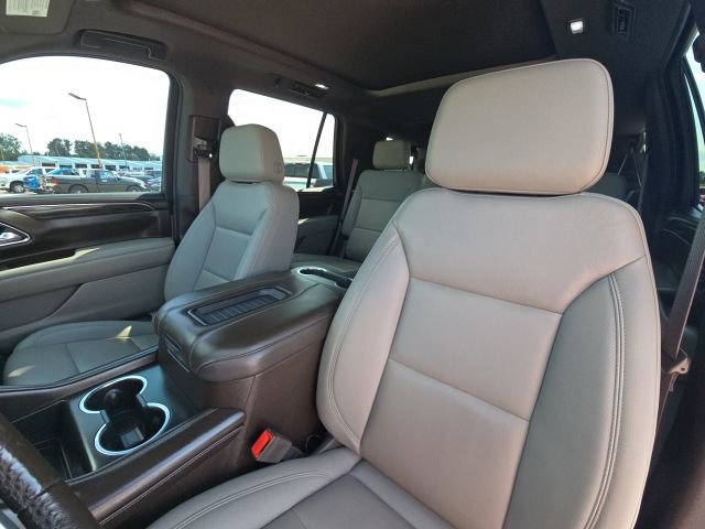 Used 2023 Chevrolet Tahoe Z71 w/ Luxury Package AWD/4WD image 24