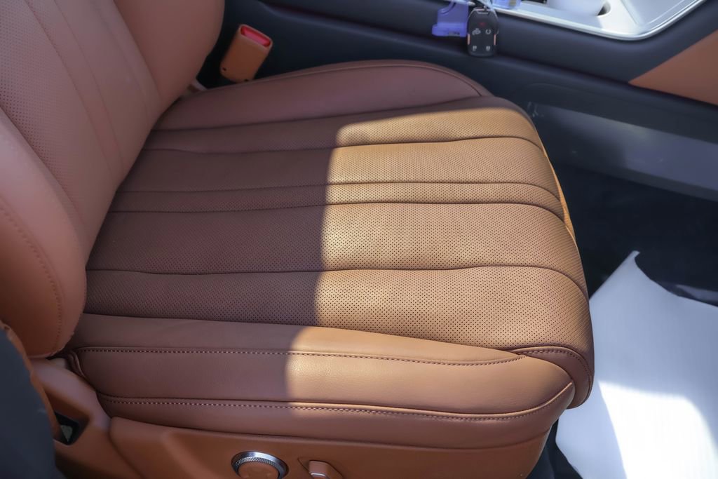 Used 2025 Genesis GV80 2.5T Advanced image 42