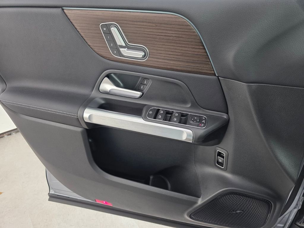 New 2026 Mercedes-Benz GLB 250 image 19