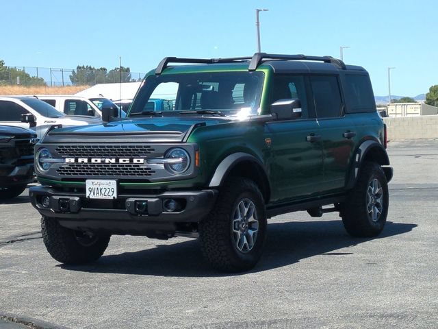 Used 2025 Ford Bronco Badlands AWD/4WD image 4