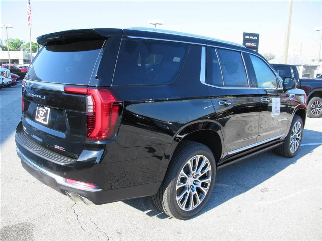 New 2026 GMC Yukon Denali w/ Denali Reserve Package AWD/4WD image 7