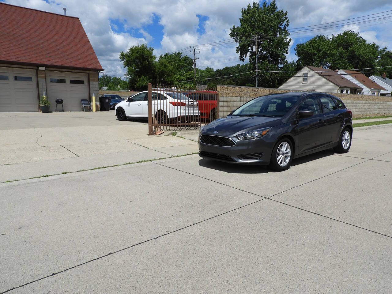 Used 2018 Ford Focus SE FWD image 5