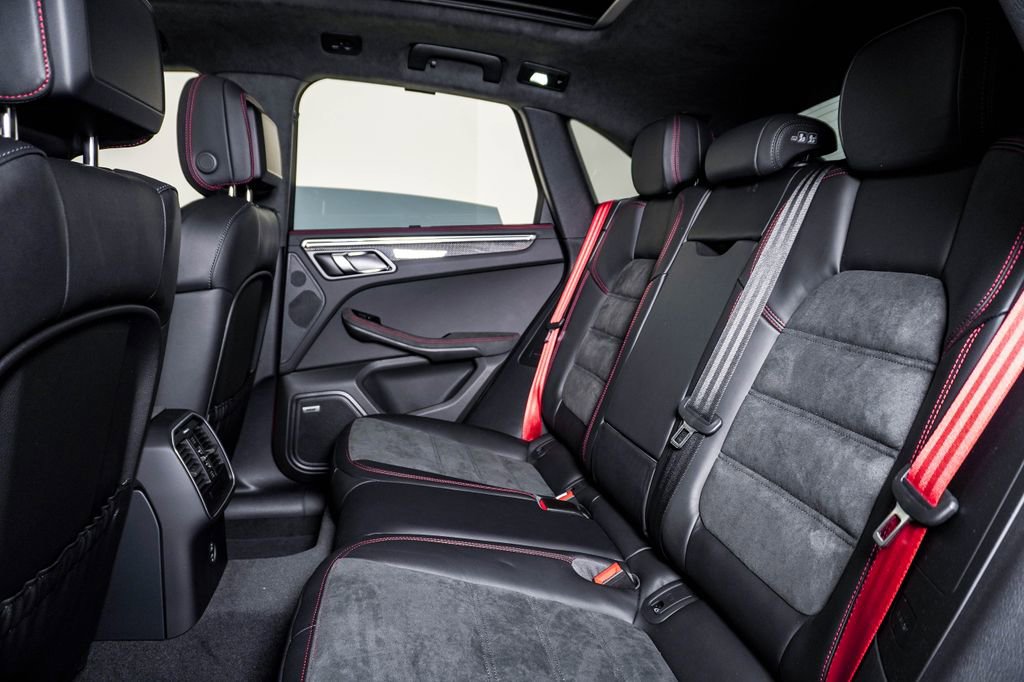 New 2026 Porsche Macan GTS AWD/4WD image 16