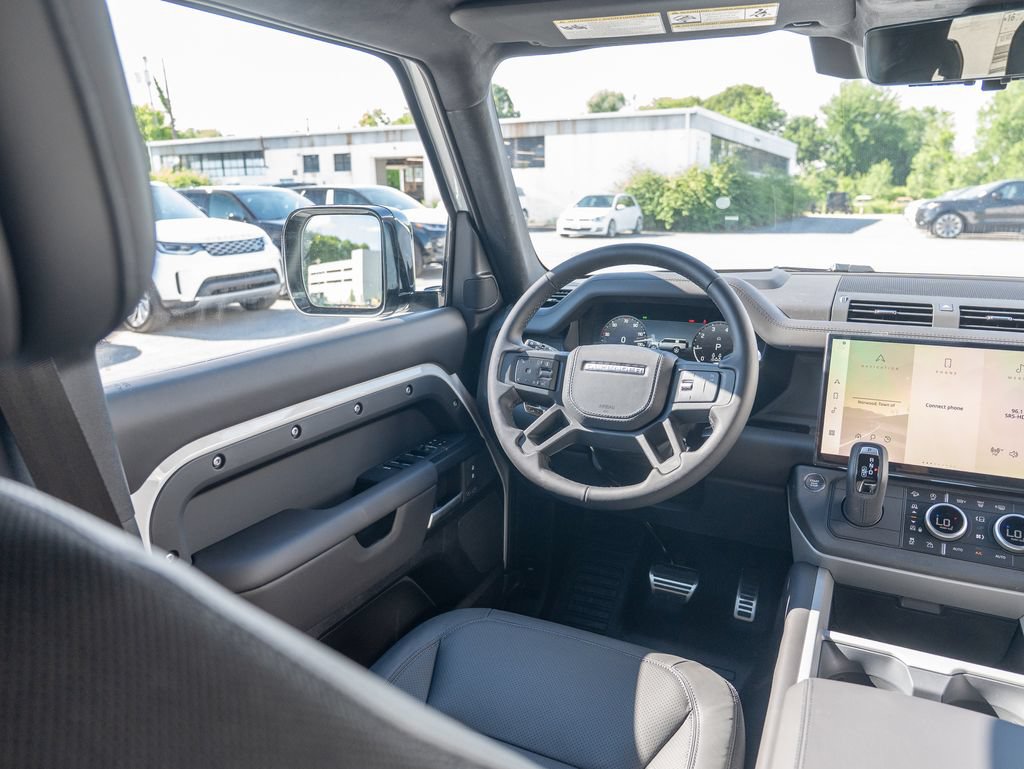 New 2026 Land Rover Defender 130 V8 AWD/4WD image 18