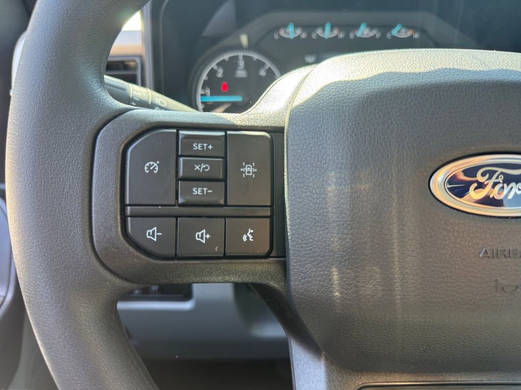 New 2026 Ford F550 4x4 Regular Cab Super Duty image 32