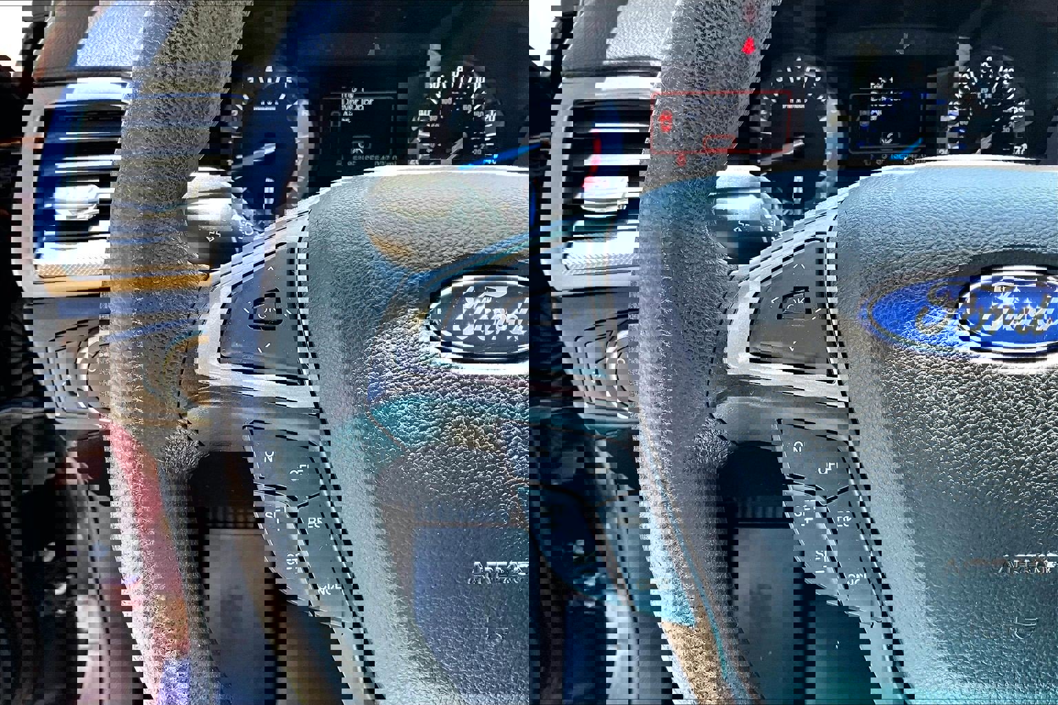 Used 2017 Ford Fusion SE image 11