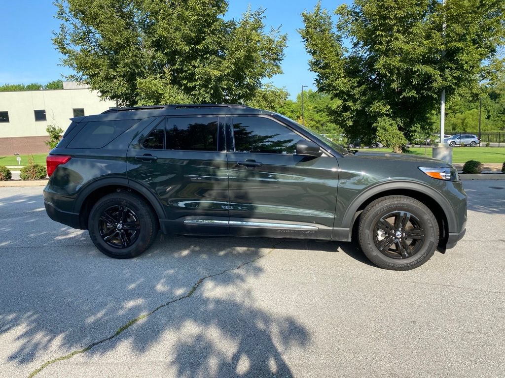 Used 2023 Ford Explorer XLT RWD image 8