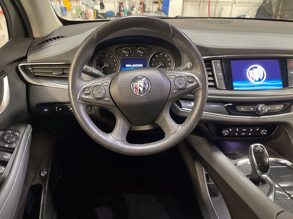 Used 2021 Buick Enclave Essence w/ Sound and Sites Package AWD/4WD image 16