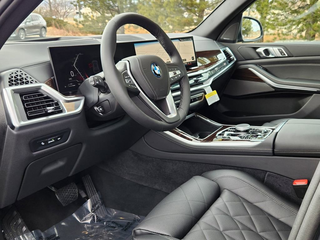 New 2026 BMW X5 xDrive50e w/ Climate Comfort Package AWD/4WD image 9