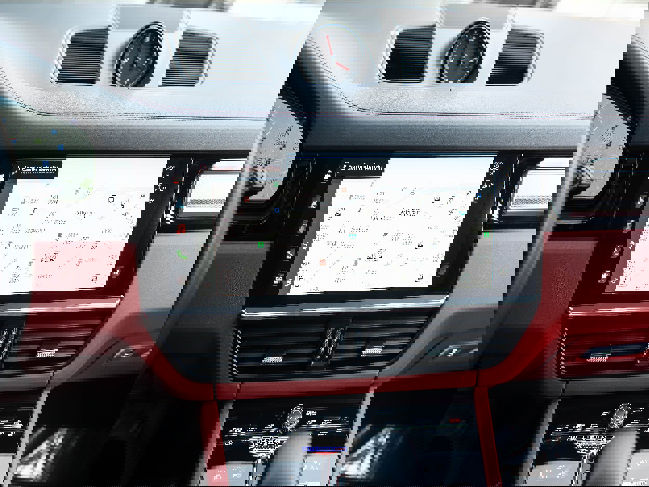 Used 2022 Porsche Cayenne Platinum Edition image 32