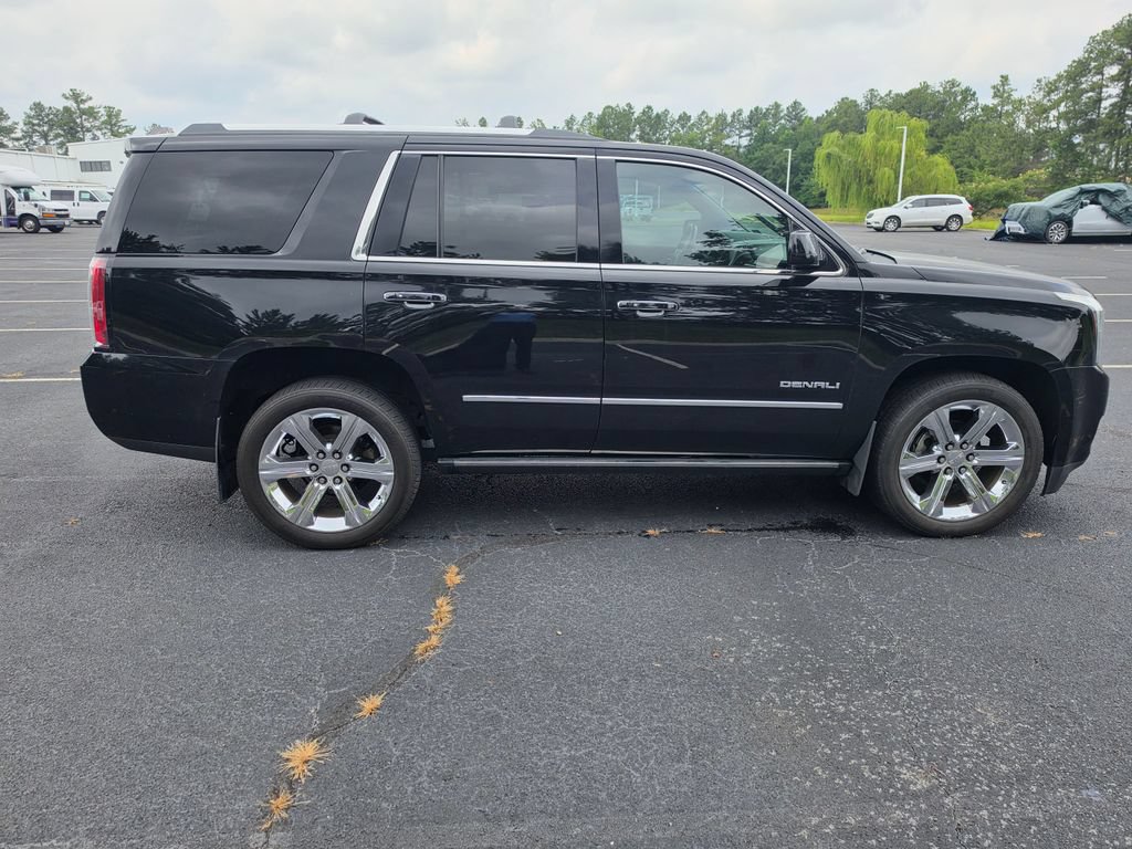 Used 2015 GMC Yukon Denali w/ Premium Package AWD/4WD image 10