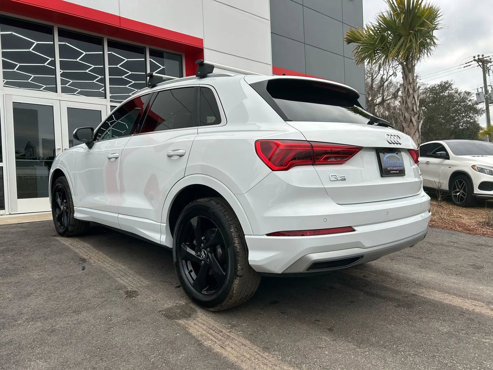 Used 2020 Audi Q3 2.0T Premium w/ Convenience Package image 6