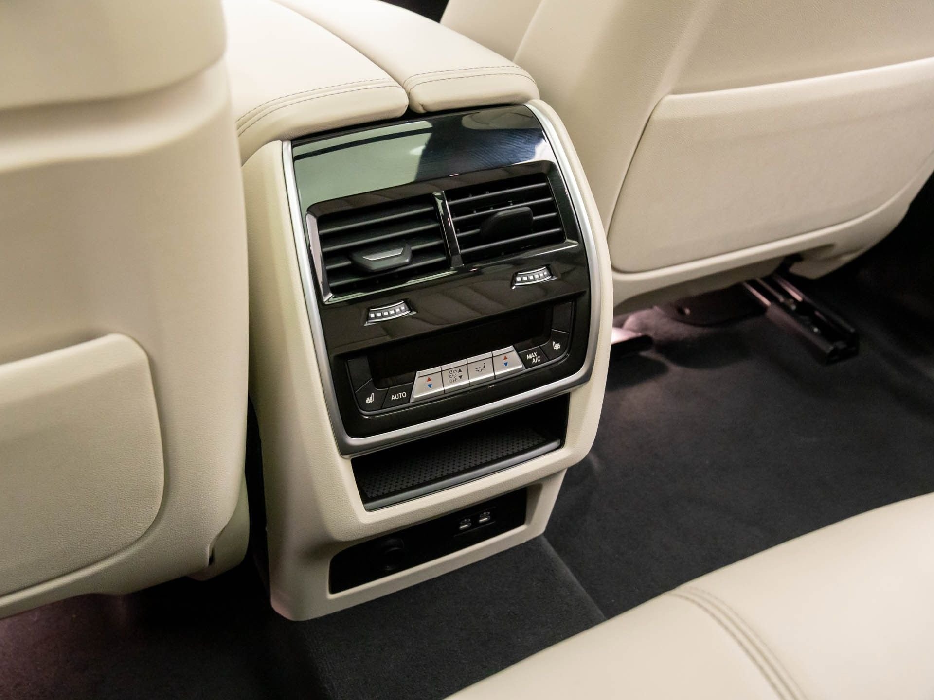 New 2026 BMW X5 M60i image 20