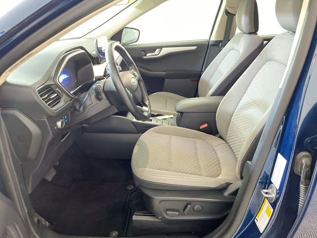 Used 2020 Ford Escape SE Sport image 18