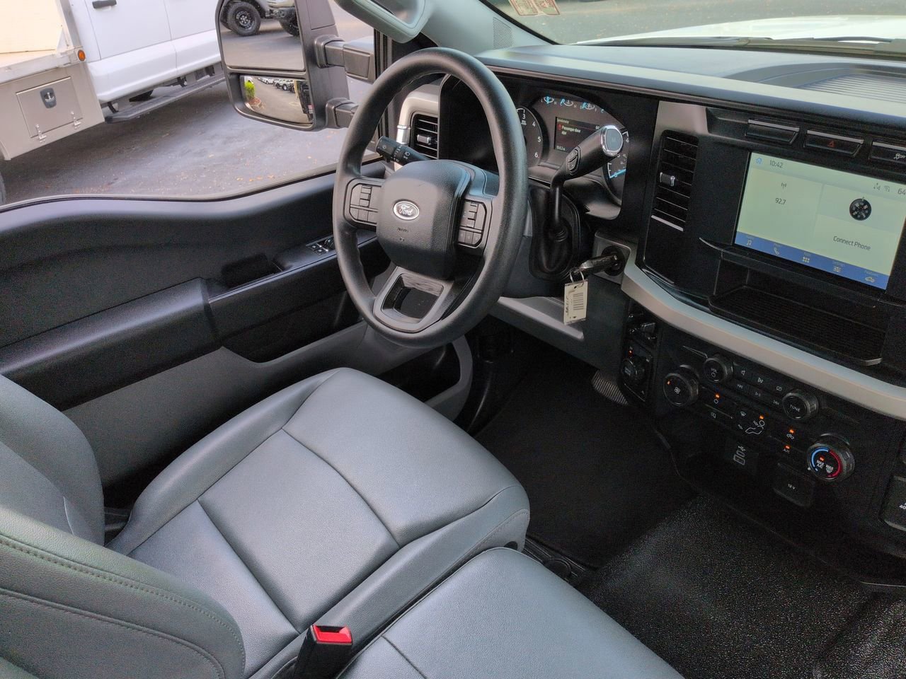 Used 2023 Ford F550 4x4 Regular Cab Super Duty image 16